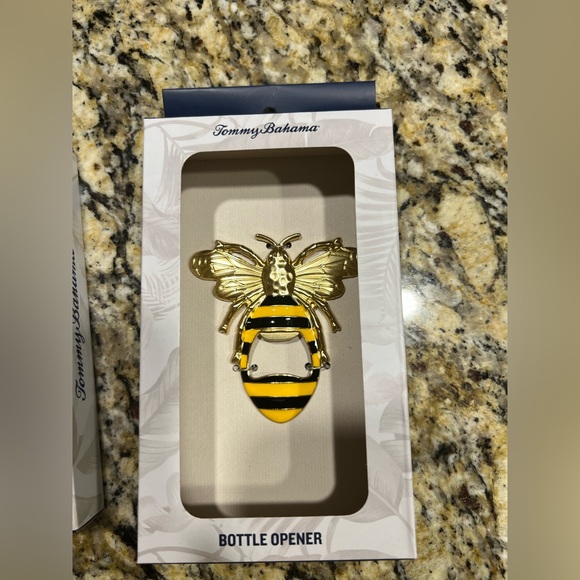 Tommy Bahama Other - Tommy Bahama Bee Bottle Opener - Vacation Summer Pool Beer Drinking